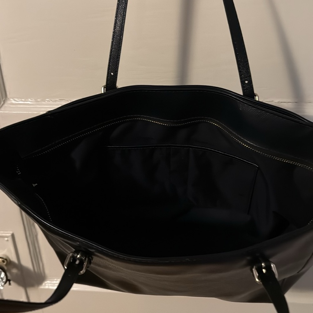 Coach Black Leather tote Bag with gold tone hardware - Picture 4 of 4